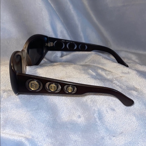 Genuine Vintage Fendi Sunglasses- Plastic Frame - Picture 5 of 16